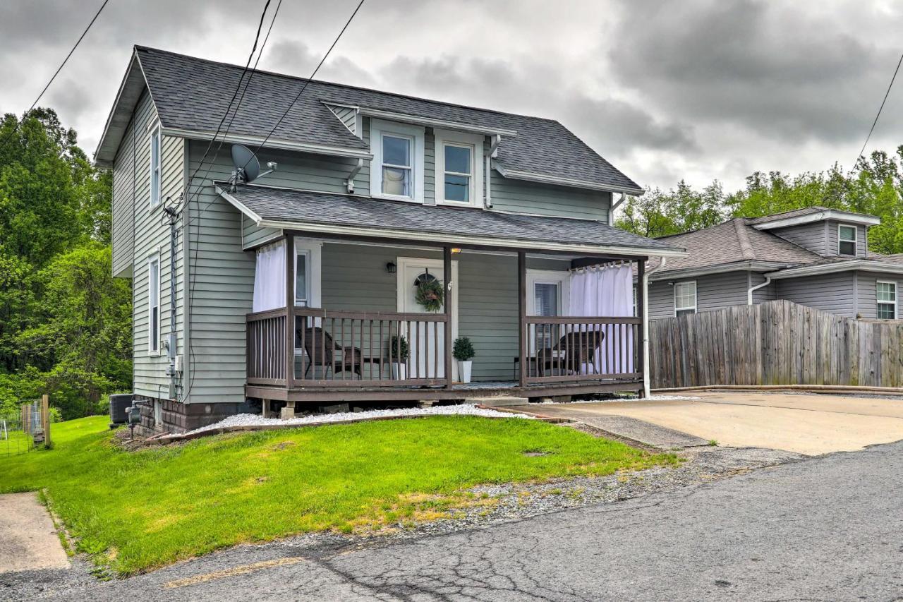 Morgantown Home With Deck About 2 Mi To Wv University! Bagian luar foto
